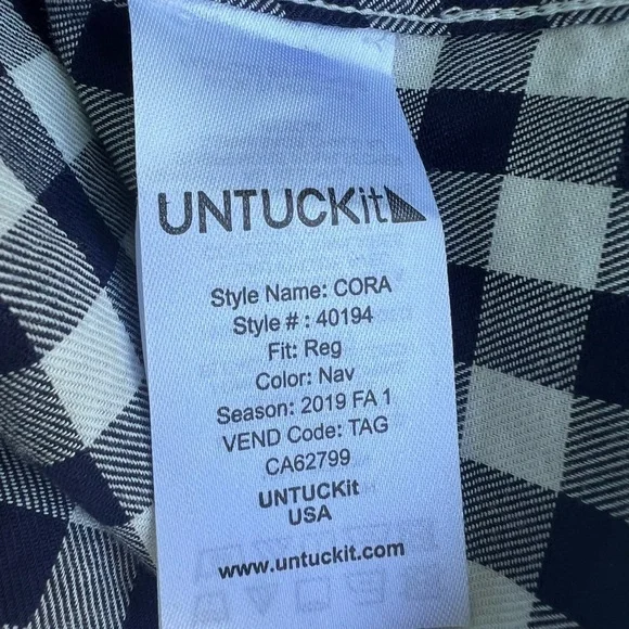 Untuckit Cora Tailored Navy Plaid Cotton Button Down Shirt Womens Size 8 - Picture 6 of 7